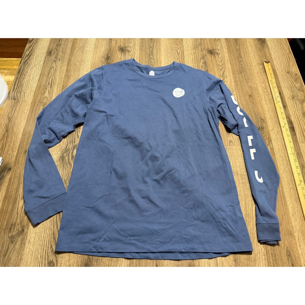 Buc-ee's T-Shirt Men Size XL Blue Shirt Graphic Sleeve Logo Long Sleeve